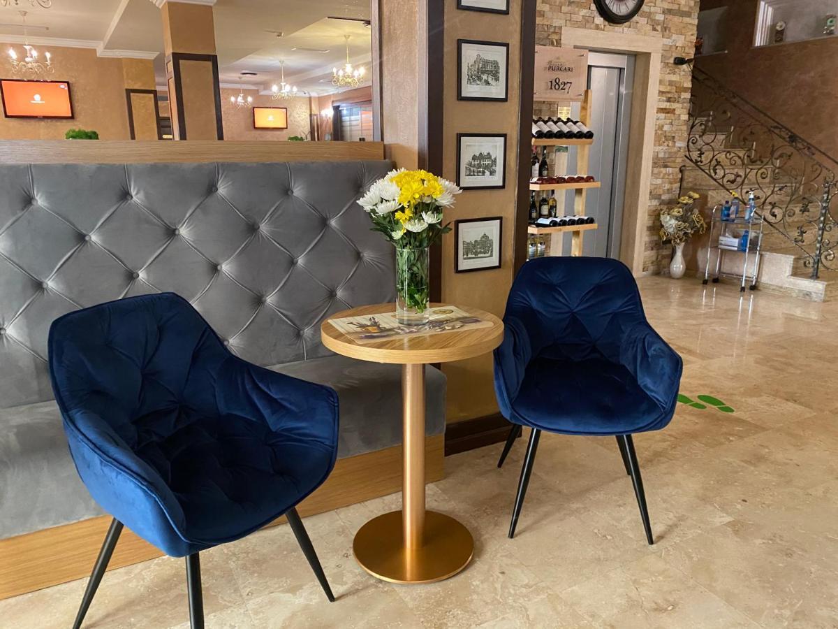 Hotel Yarus Ploieşti Extérieur photo