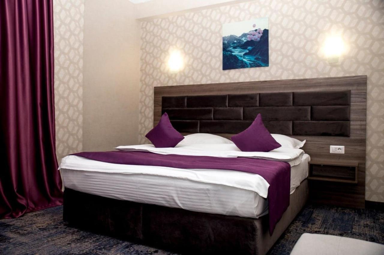 Hotel Yarus Ploieşti Extérieur photo